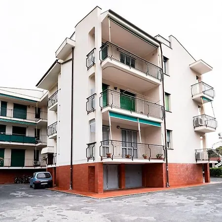 Comodo Trilocale A Appartement Pietra Ligure