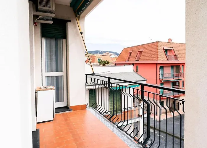 公寓 Comodo Trilocale A *